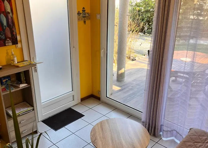 Le Mauret Nyaraló *